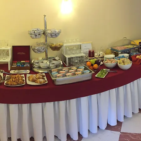 Hotel Villa Cipro-3